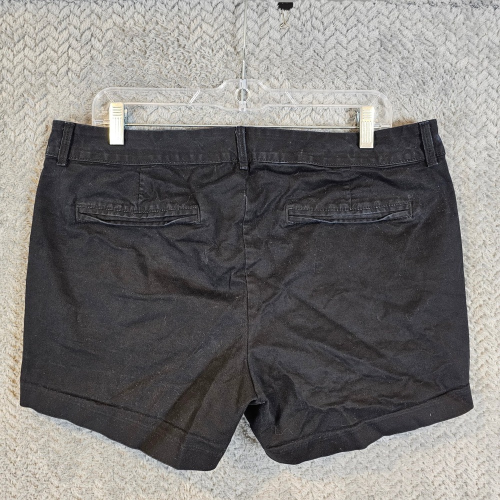 Old Navy Pixie Black Chino Shorts Womens Size 6 Mid Rise Stretch Cotton Casual - Picture 4 of 5